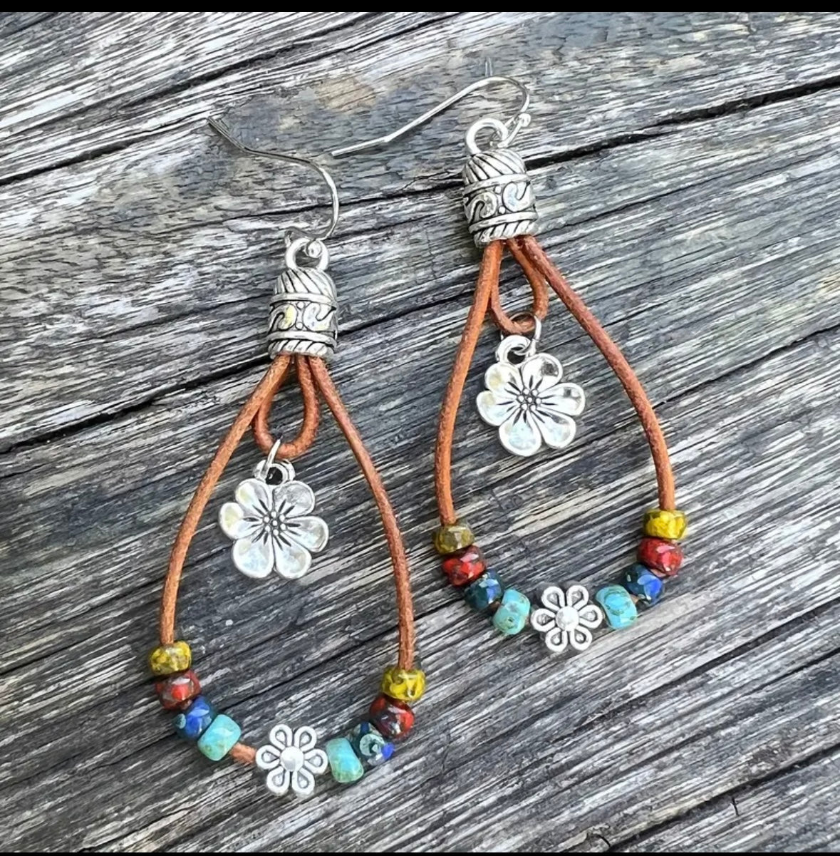 Flower Bead Drop earrings